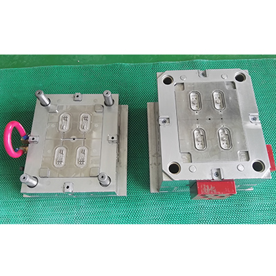 Custom Plastic Auto Parts Mould