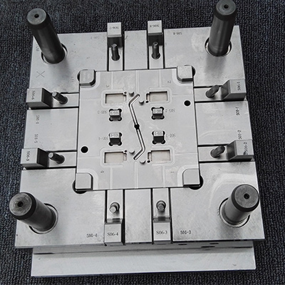 professional automotive injection mold for cartridge fuses 01 220 1b